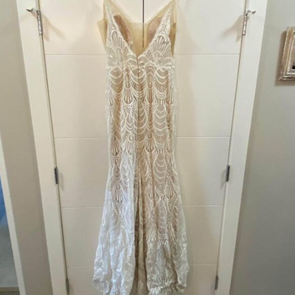Calla Blanche L' Amour Lace Wedding Dress Size 10 - Picture 2 of 4